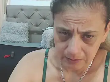 Sasi_luna  live sex cam