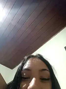 Yarinhafox  live sex cam