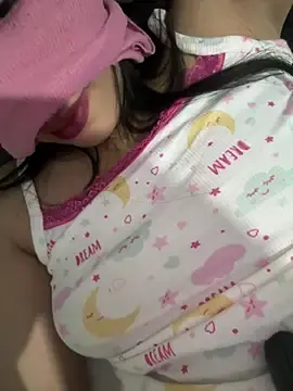 Kamiilyaa  live sex cam