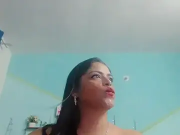 NickyRibeiro  live sex cam