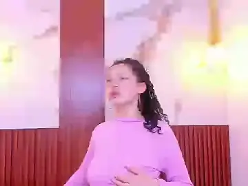 SophiaMiller2  live sex cam