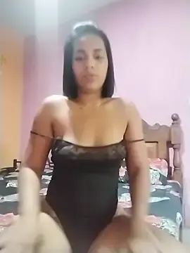 Agathabrownhot  live sex cam