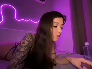 Biatroix  live sex cam