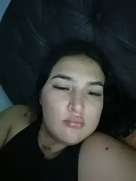 Celeste_camila18  live sex cam