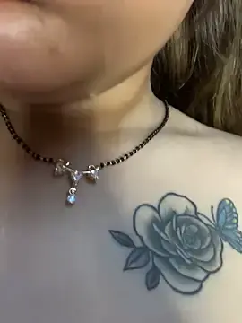 Rosy_BabyDoll  live sex cam