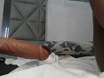 Genesis_moretz  live sex cam