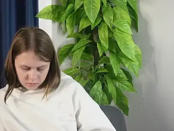 KarleenMcshaw  live sex cam