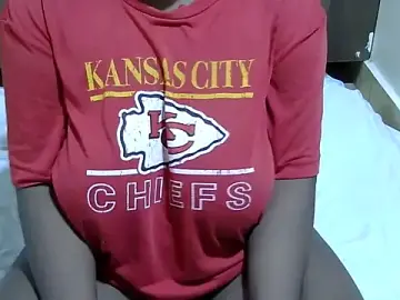 RawHoneyXo-  live sex cam