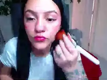 Violettasquirt  live sex cam