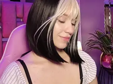 ZharaLux  live sex cam