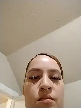 Sweetandspicyyy  live sex cam