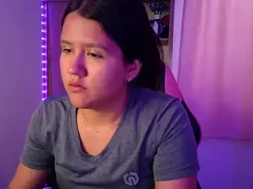 Oliviawatson1  live sex cam