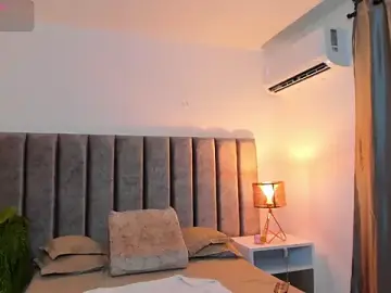 SamanthaSmithx  live sex cam