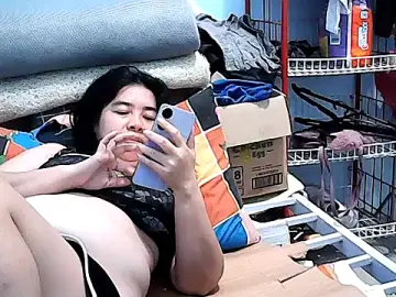 Totally_Naked69  live sex cam