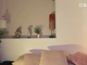 Ally_addams  live sex cam