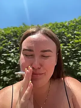 KiraSunshine  live sex cam
