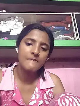 KittyBby14  live sex cam