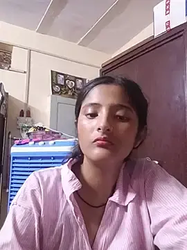 KittyBby14  live sex cam