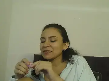 Little18Doll  live sex cam