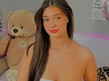 Mila-Cosmo  live sex cam