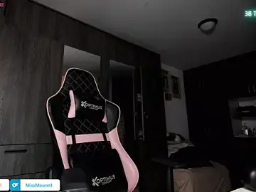 MissMoonn1  live sex cam