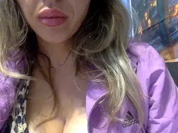 Liongirl69  live sex cam