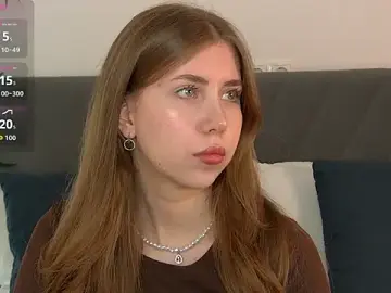 EvaAkins  live sex cam