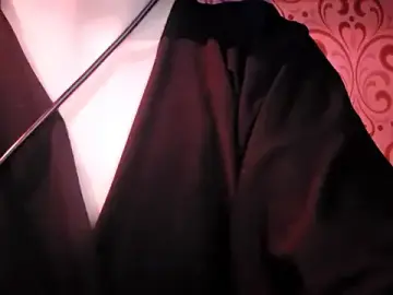 IsaSantella  live sex cam