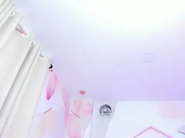 Millieskinny18  live sex cam