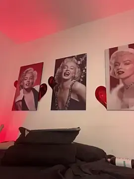 Sarabellinii  live sex cam