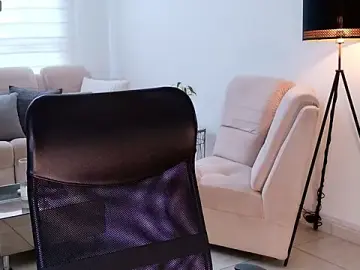 SarahPreston  live sex cam