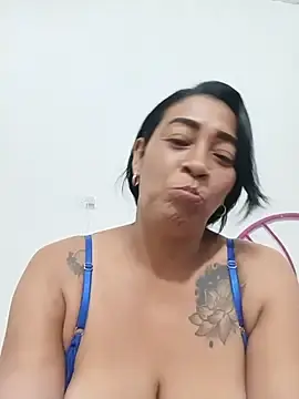 Candelahot10  live sex cam