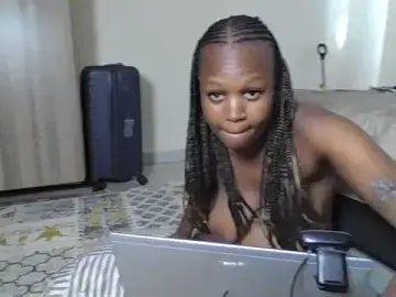 Ebonyshawry  live sex cam