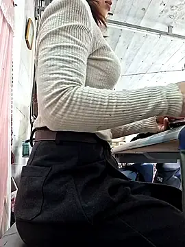 Irina_hana  live sex cam