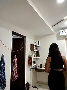 Kitkat875  live sex cam