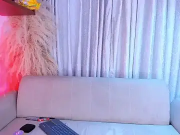 KittyBlossom_01  live sex cam
