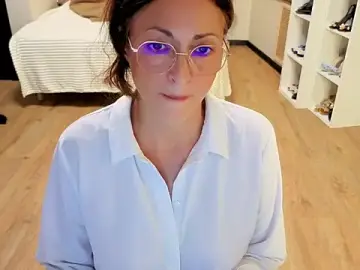 CaringSophie  live sex cam