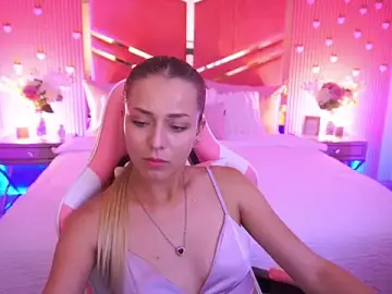 DoveLovee  live sex cam