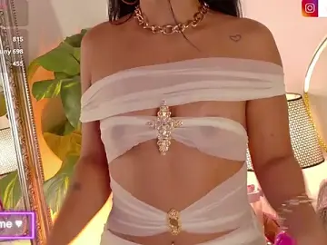 SenniaBella  live sex cam