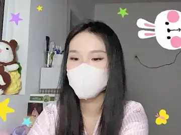 Tieu-May  live sex cam
