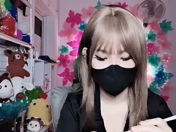 Tieu-May  live sex cam