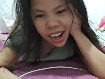 Reikaamber69  live sex cam