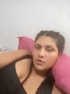 Kiracadu  live sex cam