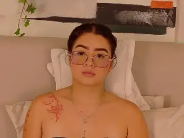 LiilyLopez  live sex cam