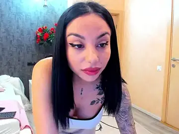 MissJuliax  live sex cam