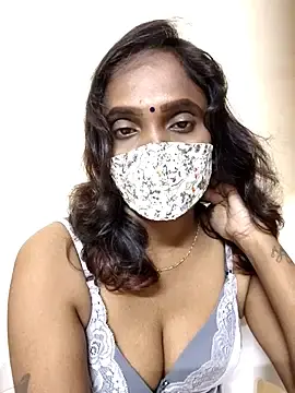 Queen-dhivya  live sex cam