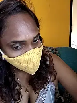 Queen-dhivya  live sex cam