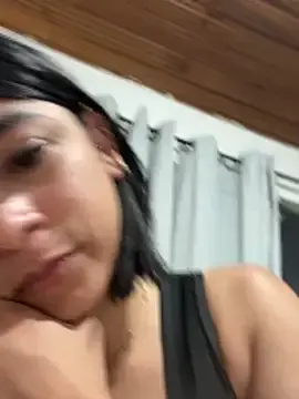 Shirley2710  live sex cam