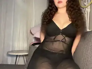 _wearelivingart35  live sex cam