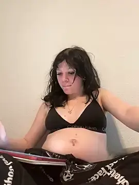 Kaygbbmama  live sex cam